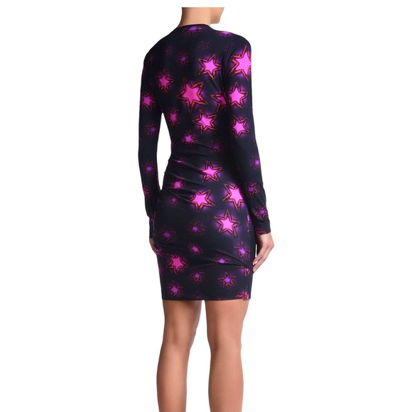 JUST CAVALLI
Short dresses
4 (US) - Fuchsia - Picture 2 of 4